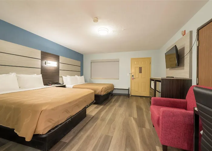 Quality Inn & Suites Manitou Springs At Pikes Peak / Garden Of The Gods